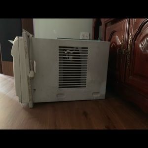 Air conditioner, juice maker and showcase